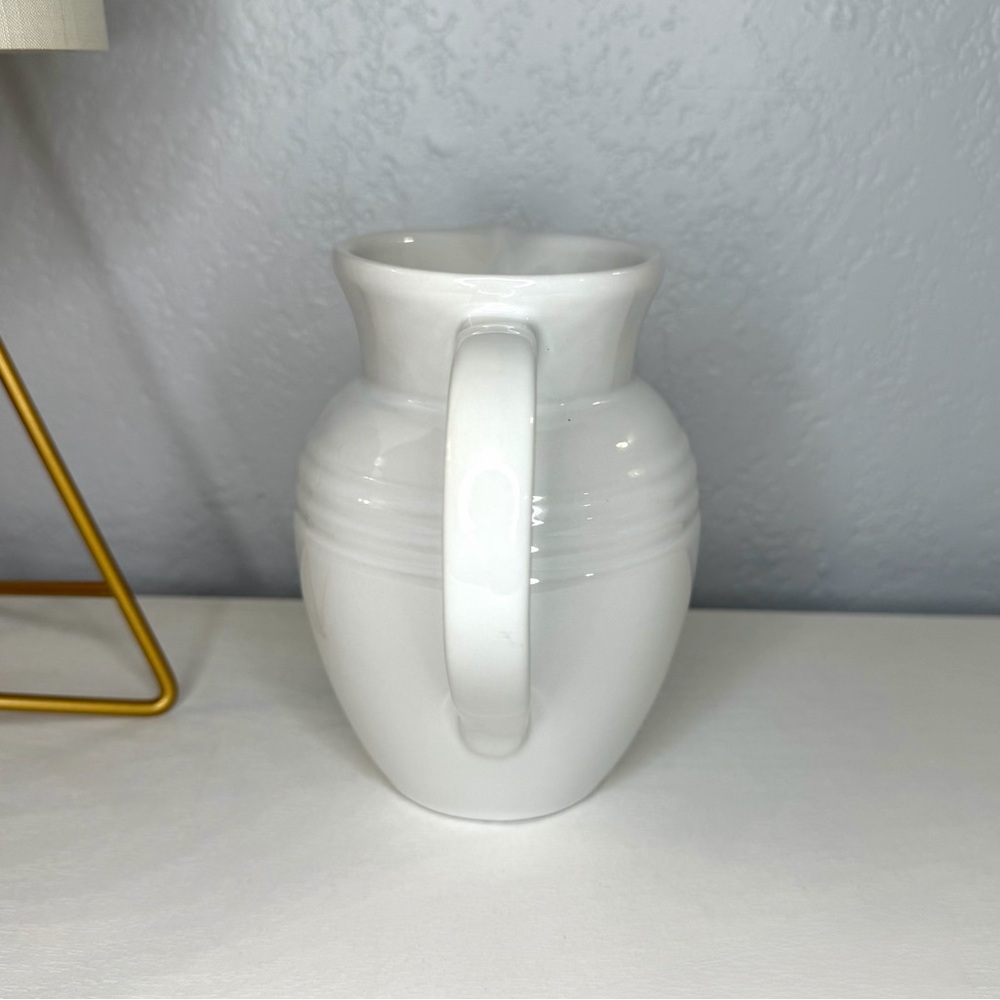 Le Creuset White Pitcher .7 L - Picture 4 of 6